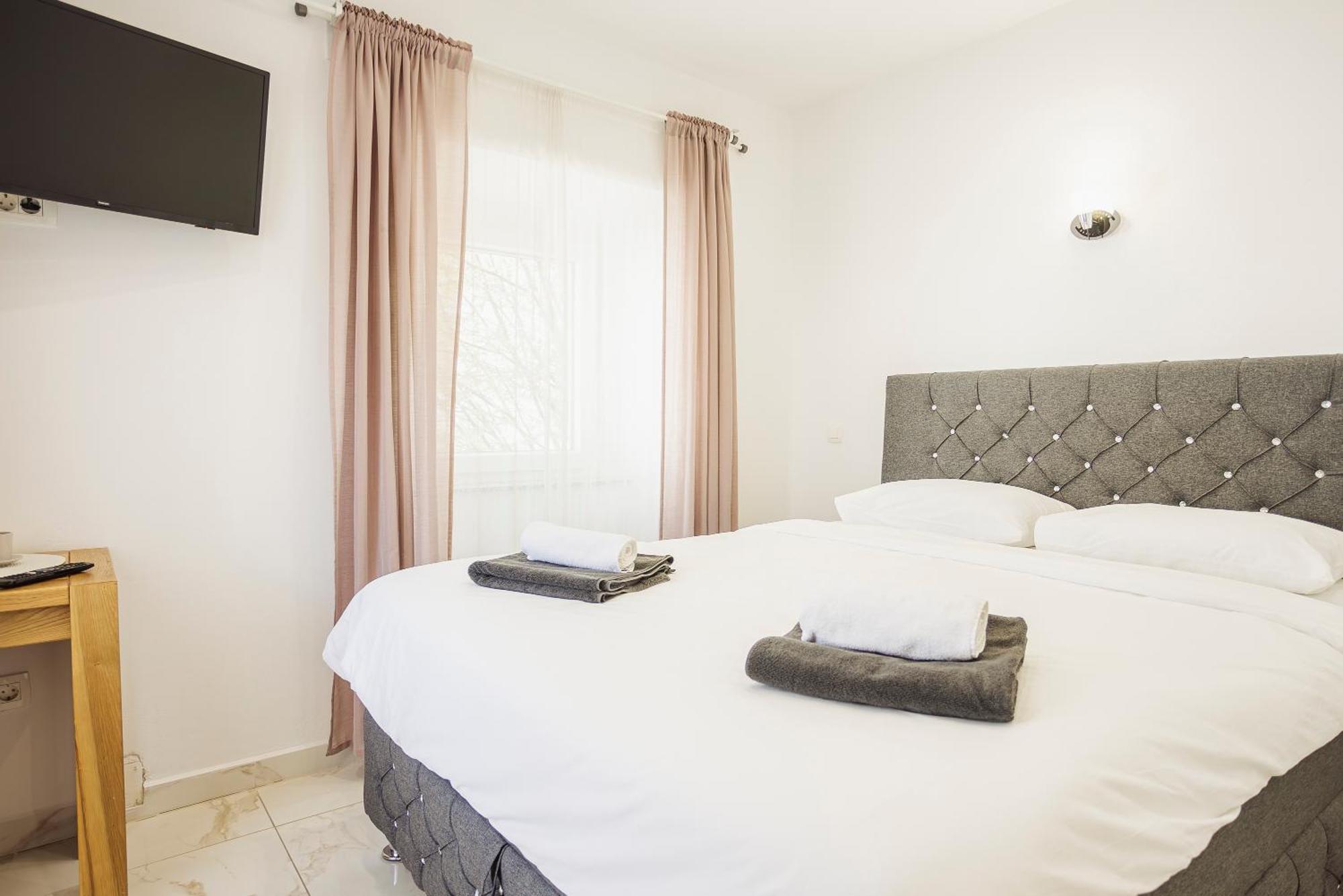 Hotel Siska Ljubljana Exteriör bild