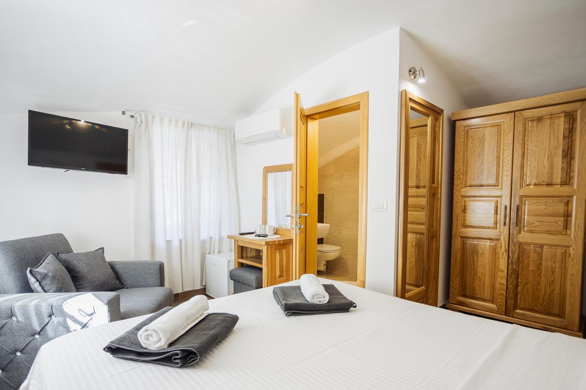 Hotel Siska Ljubljana Exteriör bild